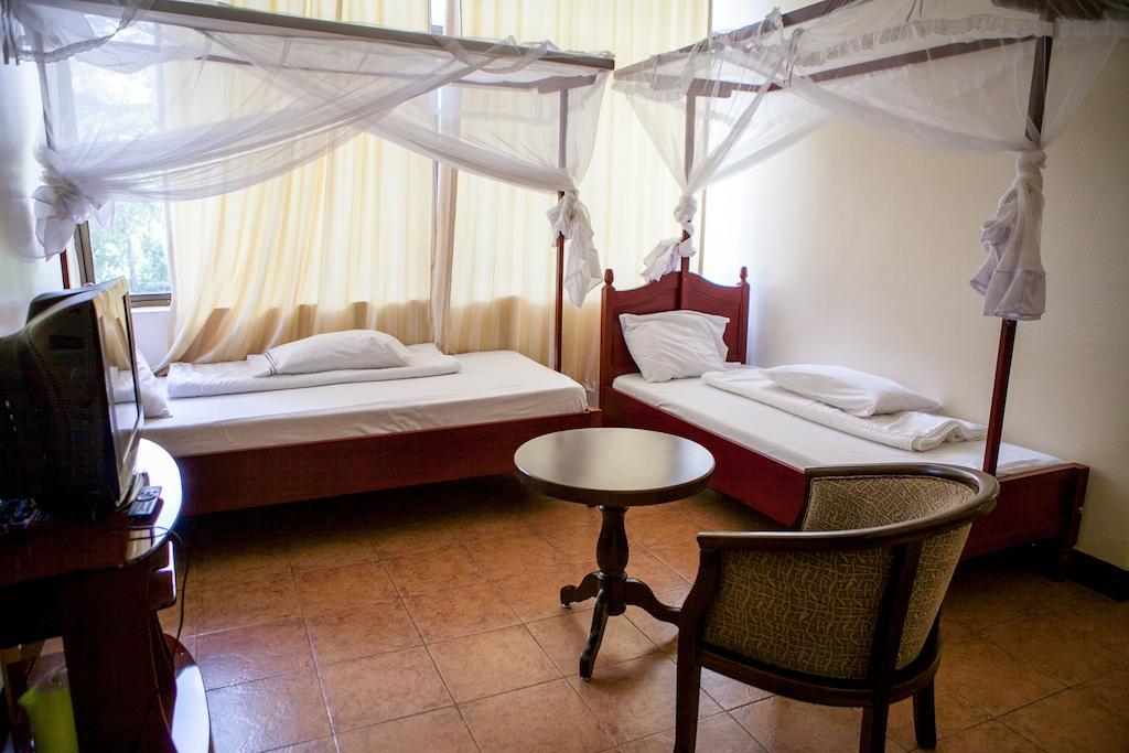 Stella Maris Lodge Moshi Room photo